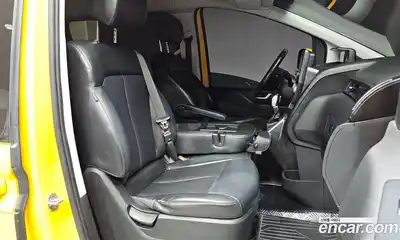 Hyundai Staria 2022 2.2 автомат (гидро), миниатюра 11