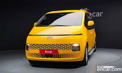 Hyundai Staria 2022 2.2 автомат (гидро), миниатюра 3