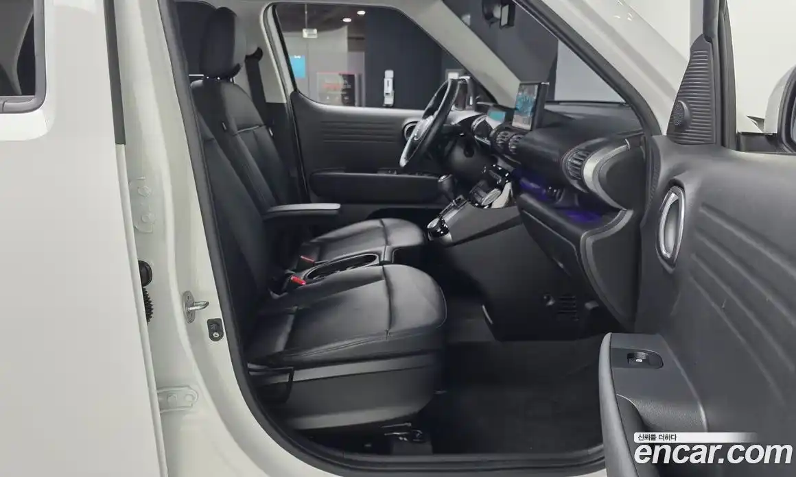 Hyundai Casper 2023 1.0 автомат (гидро), фото 11