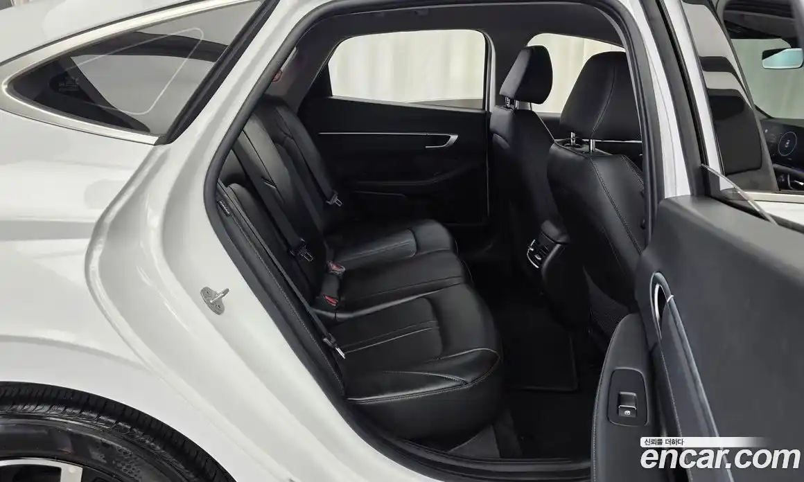 Hyundai Sonata 2025 2.0 автомат (гидро), фото 18
