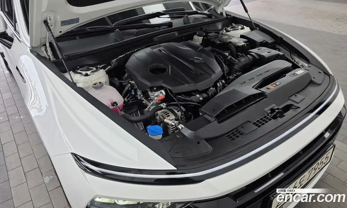Hyundai Sonata 2025 2.0 автомат (гидро), фото 6
