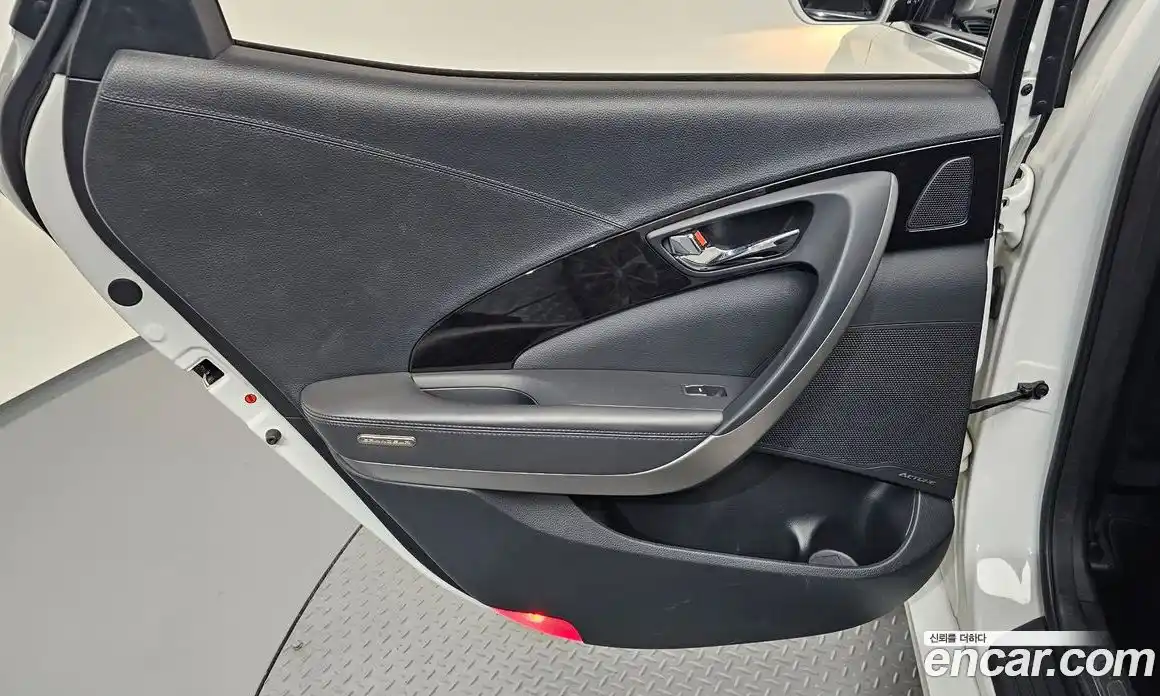 Hyundai Grandeur 2013 3.0 автомат (гидро), фото 15