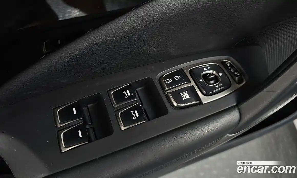 Hyundai Grandeur 2013 3.0 автомат (гидро), фото 30