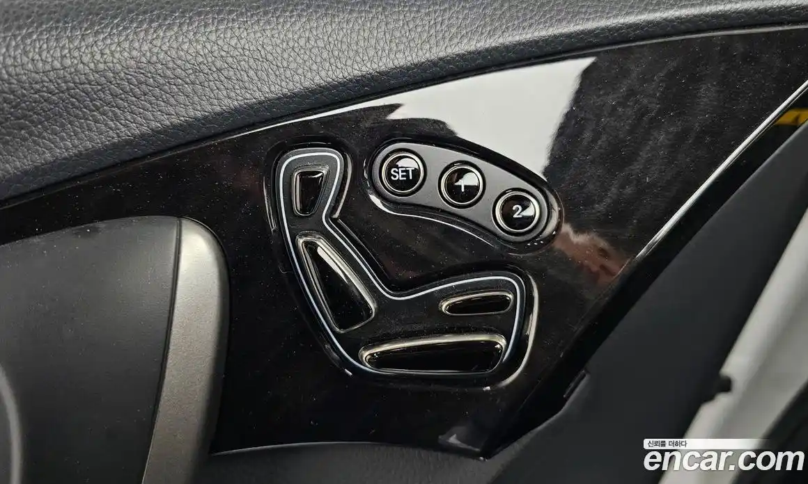 Hyundai Grandeur 2013 3.0 автомат (гидро), фото 31