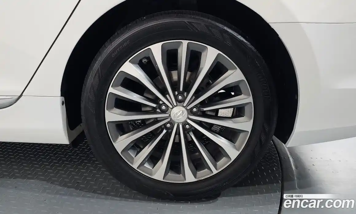 Hyundai Grandeur 2013 3.0 автомат (гидро), фото 7