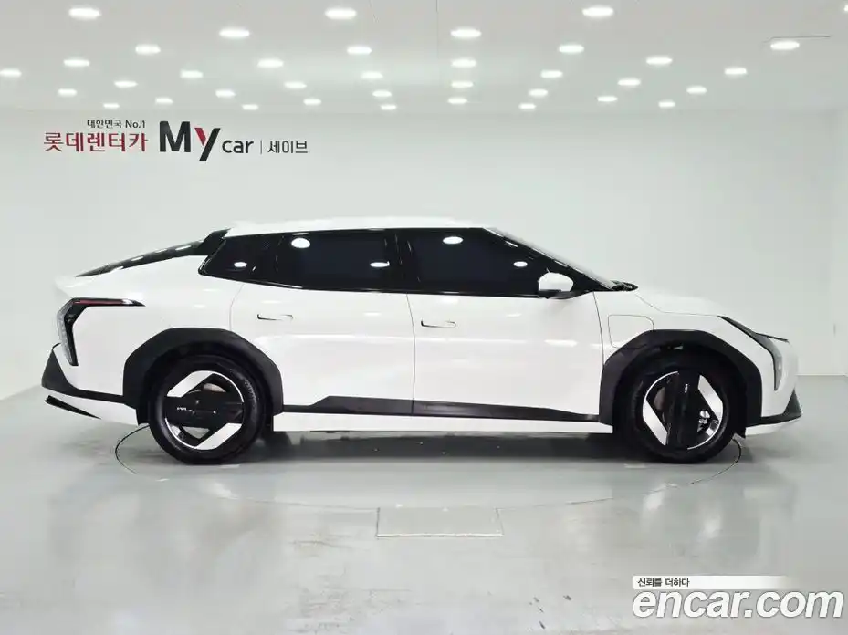 Kia EV4 2025 автомат (гидро), фото 6