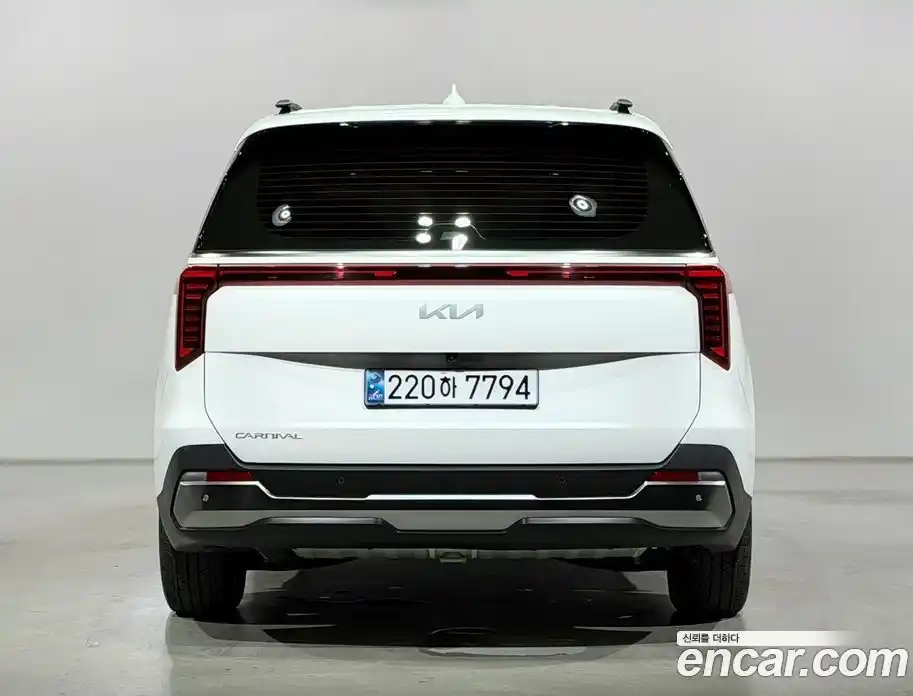 Kia Carnival 2024 3.5 автомат (гидро), фото 10