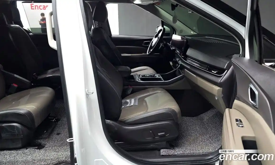 Kia Carnival 2024 3.5 автомат (гидро), фото 16