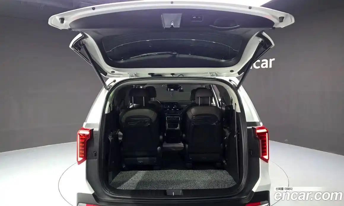 Kia Carnival 2024 3.5 автомат (гидро), фото 24