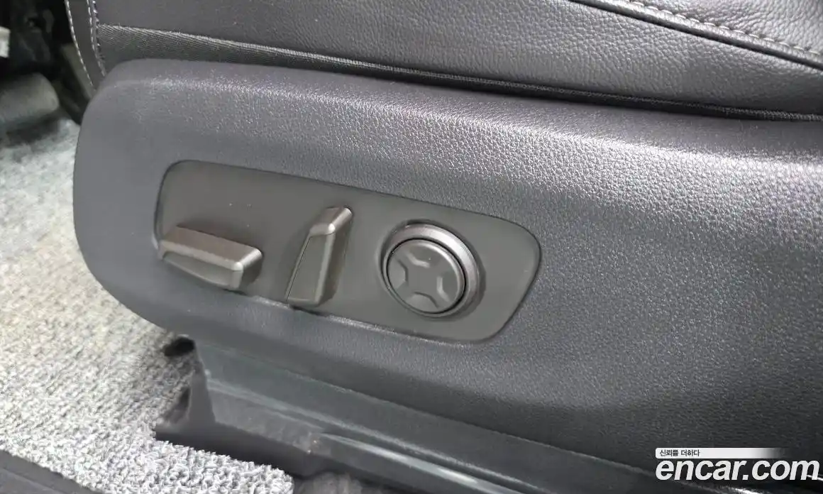 Kia Carnival 2024 3.5 автомат (гидро), фото 31