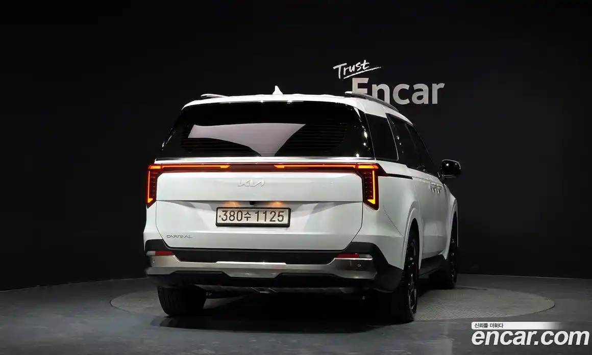 Kia Carnival 2024 3.5 автомат (гидро), фото 4