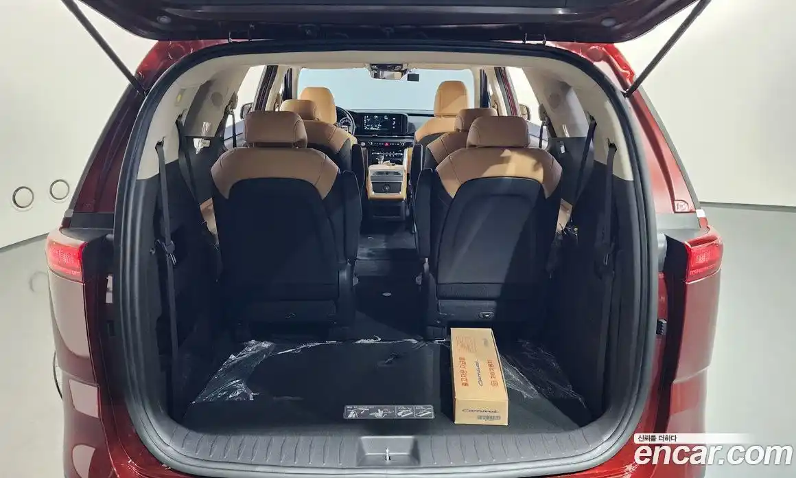 Kia Carnival 2021 2.2 автомат (гидро), фото 24