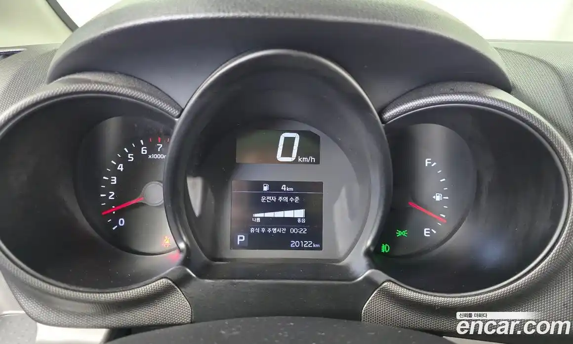 Kia Ray 2022 1.0 автомат (гидро), фото 11