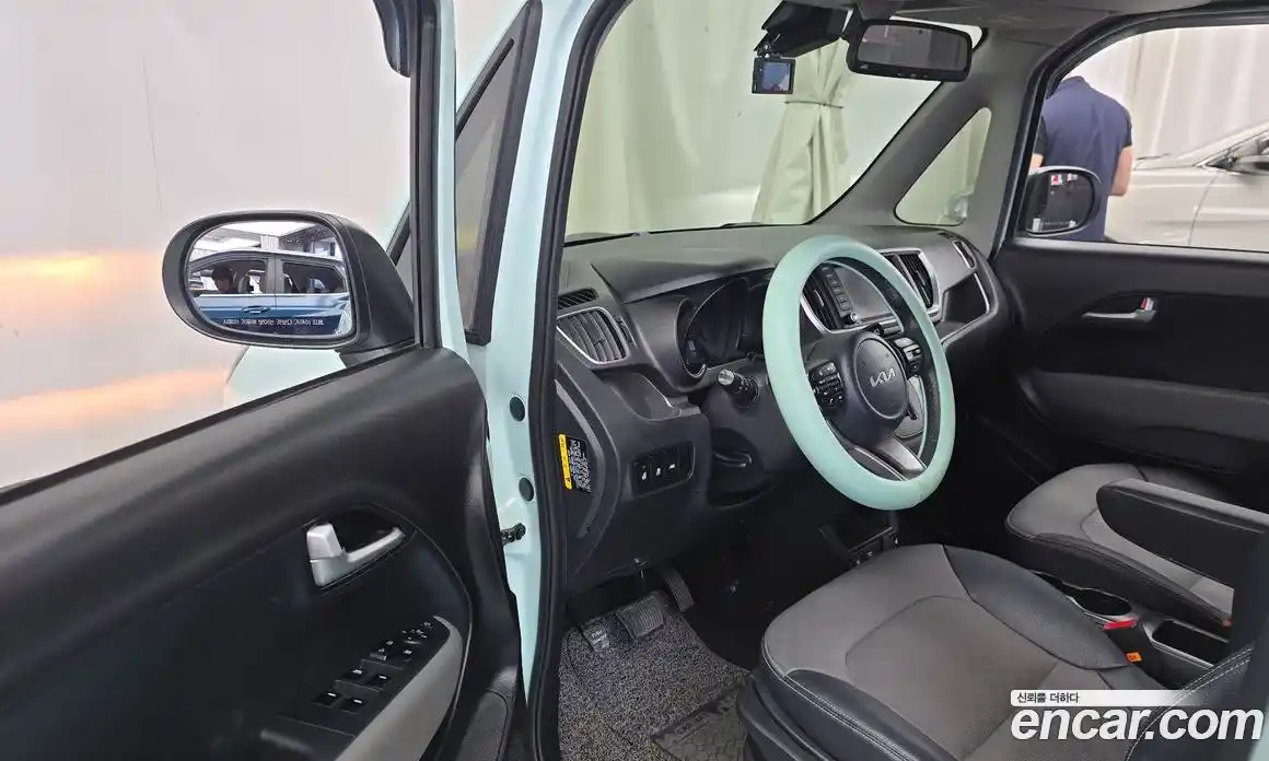 Kia Ray 2022 1.0 автомат (гидро), фото 13