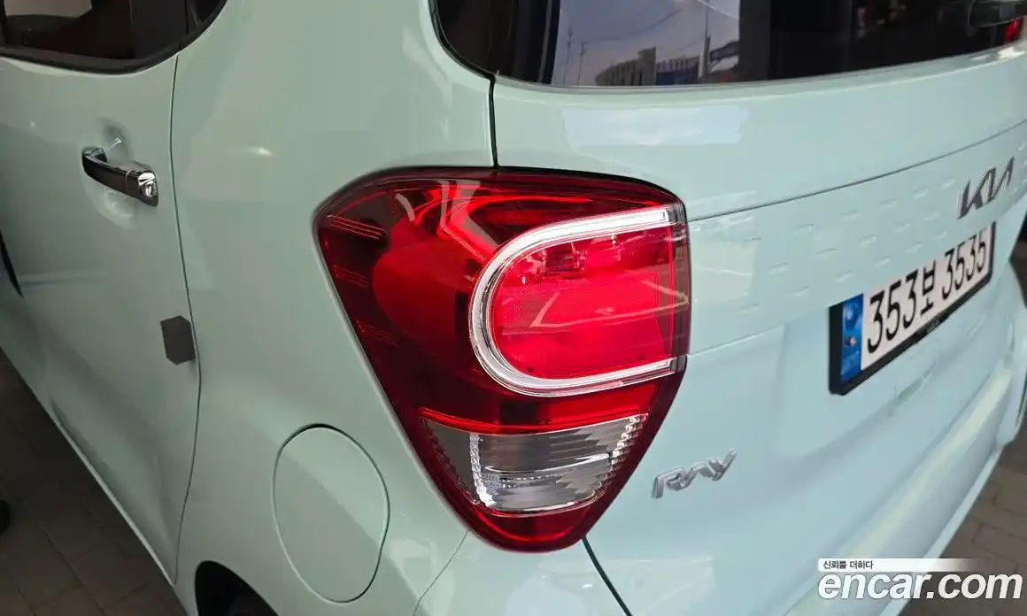 Kia Ray 2022 1.0 автомат (гидро), фото 9