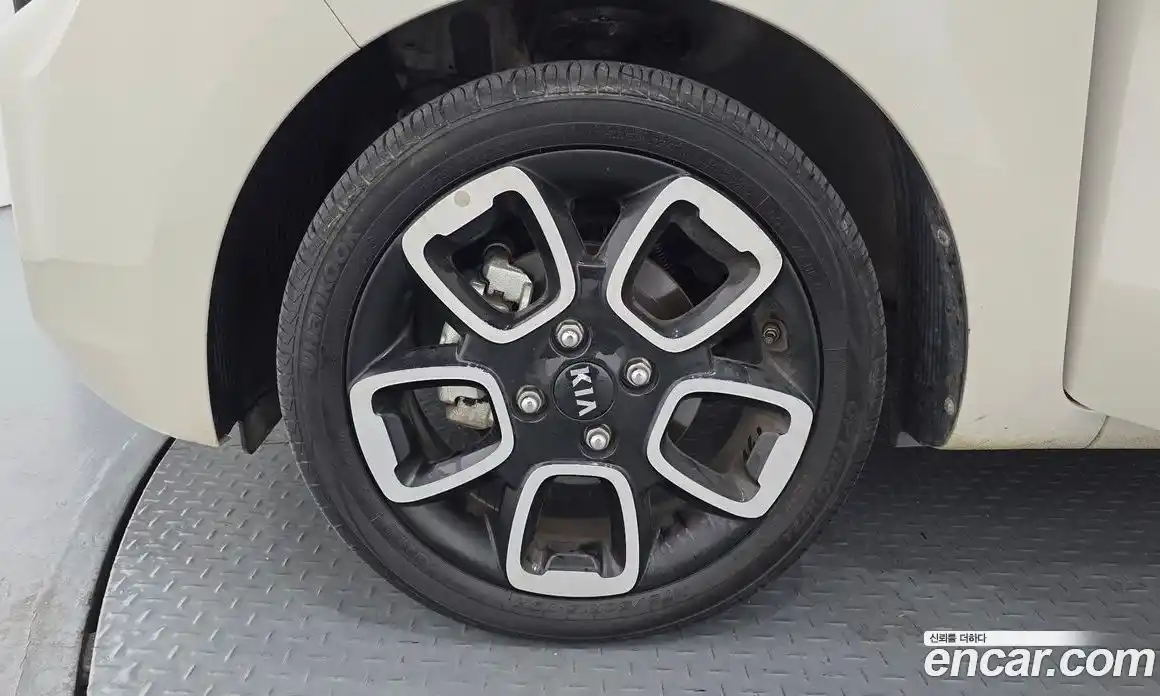 Kia Ray 2020 1.0 автомат (гидро), фото 5