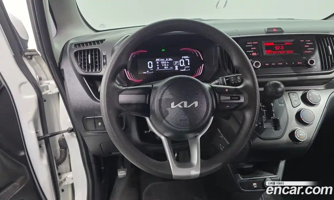 Kia Ray 2023 1.0 автомат (гидро), фото 19