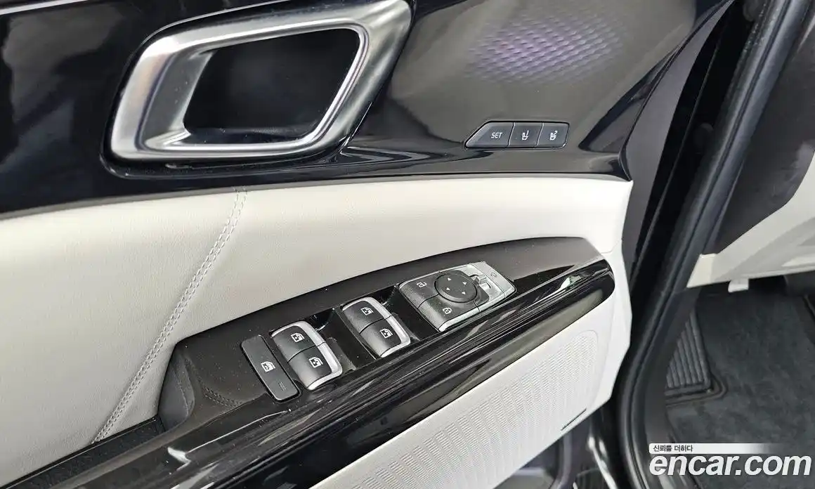 Kia Carnival 2023 3.5 автомат (гидро), фото 37