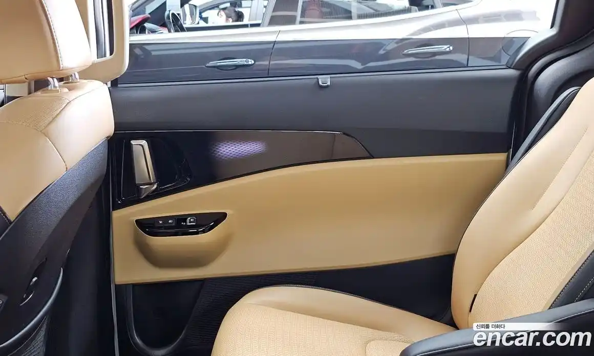 Kia Carnival 2022 2.2 автомат (гидро), фото 15