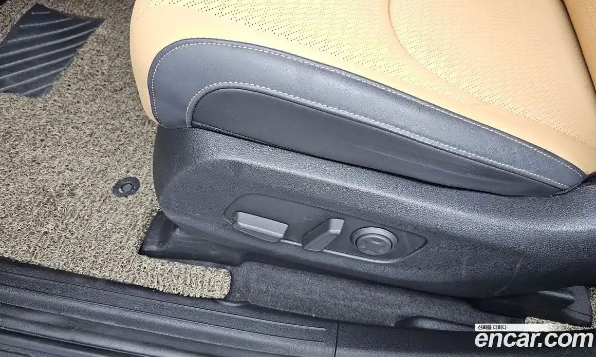 Kia Carnival 2022 2.2 автомат (гидро), фото 16