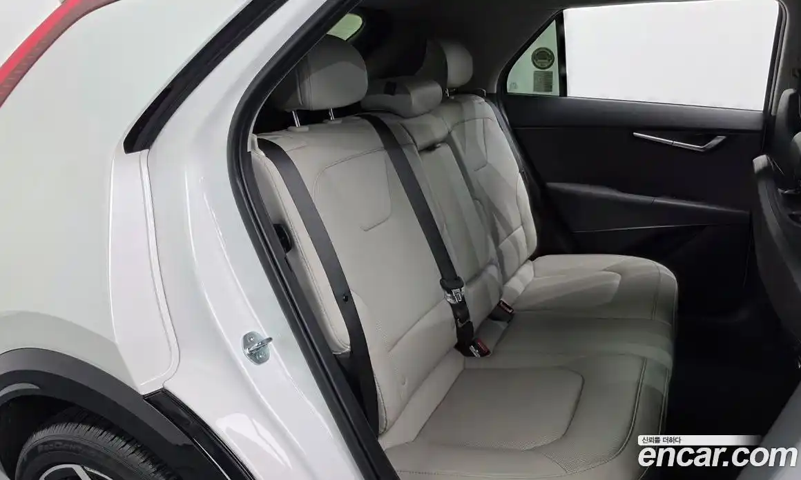 Kia Niro 2024 1.6 автомат (гидро), фото 16