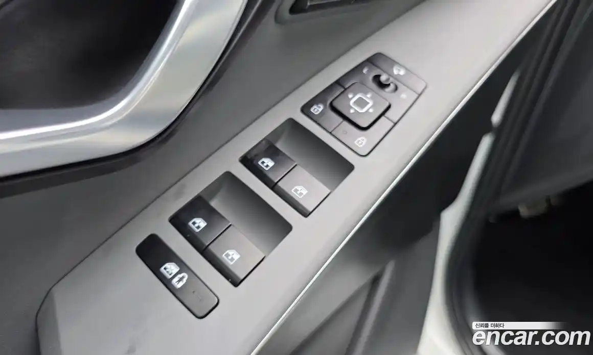 Kia Niro 2024 1.6 автомат (гидро), фото 31