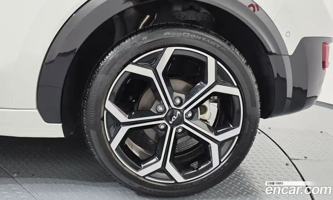 Kia Niro 2024 1.6 автомат (гидро), фото 6