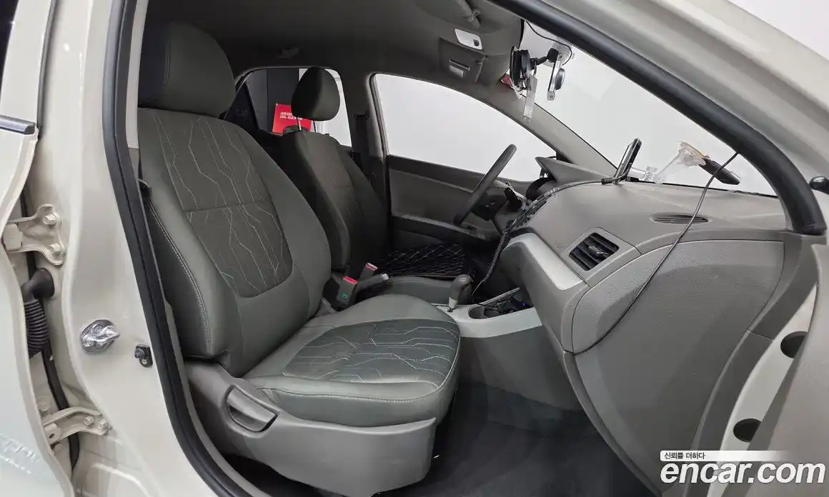Kia Morning 2011 1.0 автомат (гидро), фото 10
