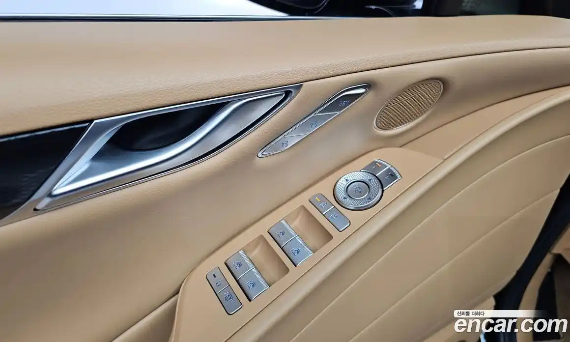 Genesis G80 2025 2.5 автомат (гидро), фото 24