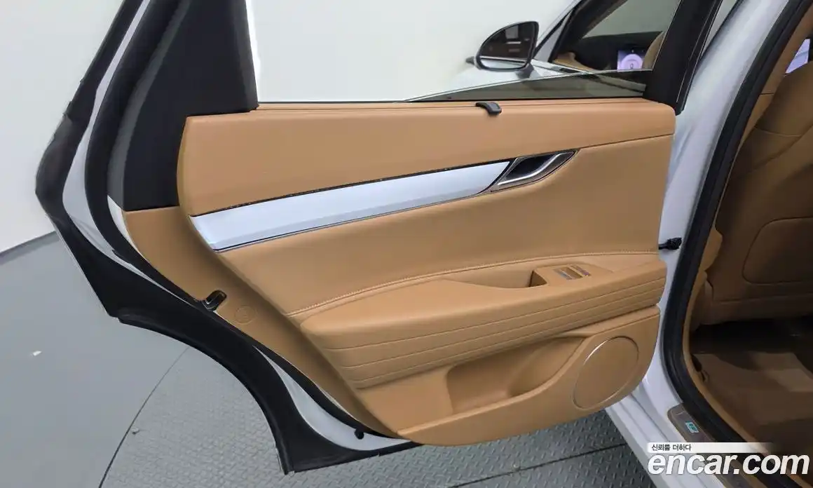 Genesis G80 2024 2.5 автомат (гидро), фото 15