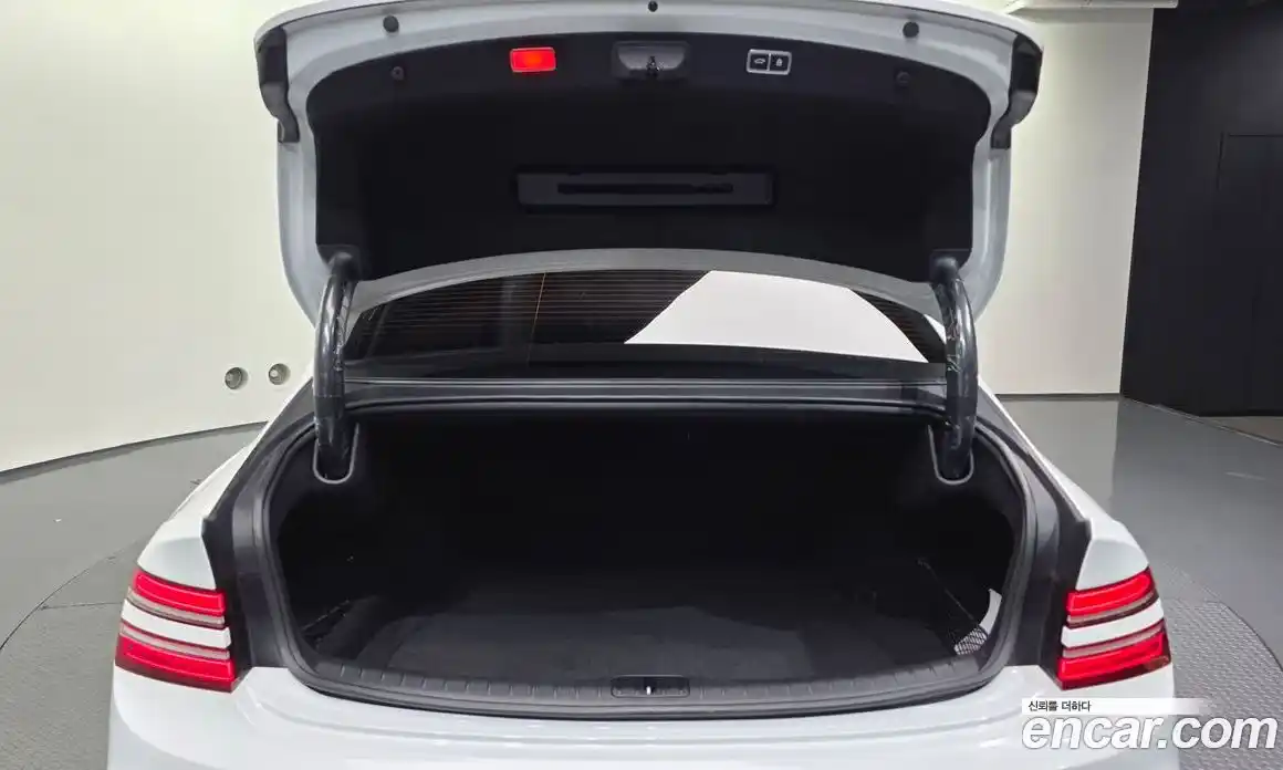 Genesis G80 2024 2.5 автомат (гидро), фото 26