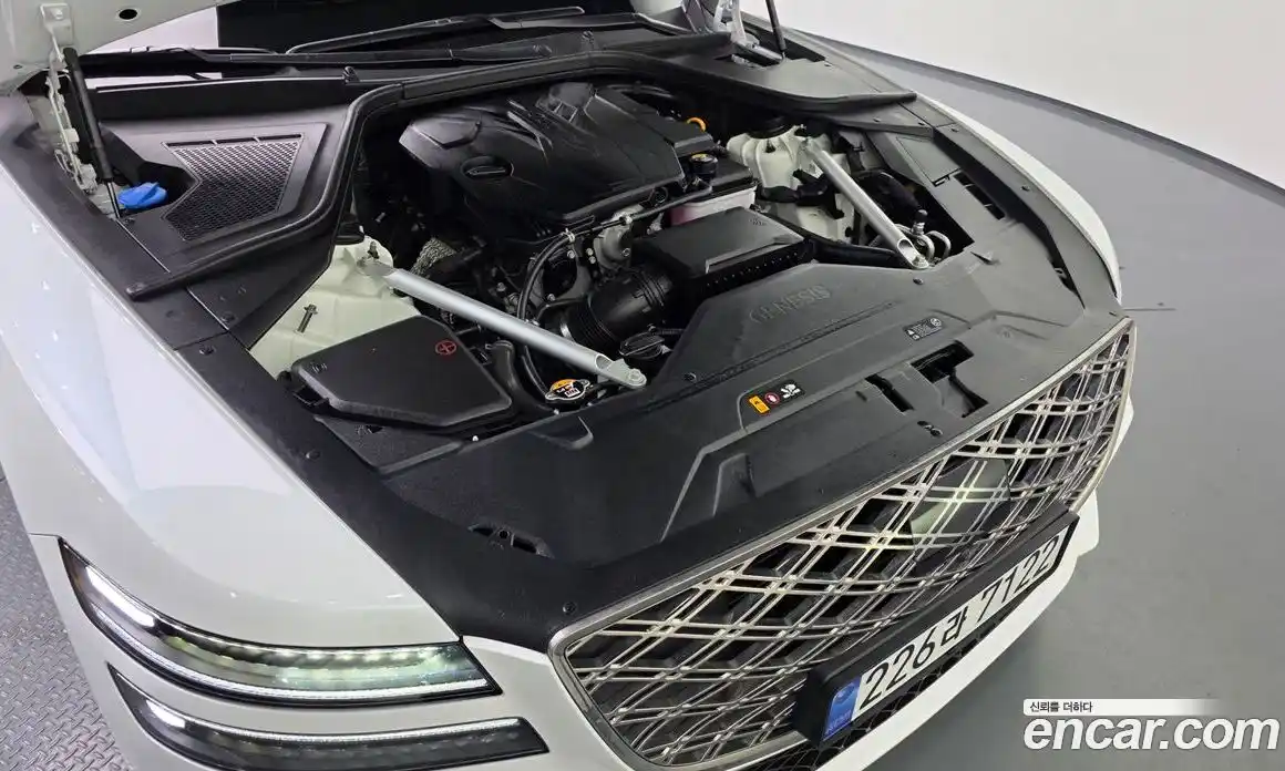 Genesis G80 2024 2.5 автомат (гидро), фото 6