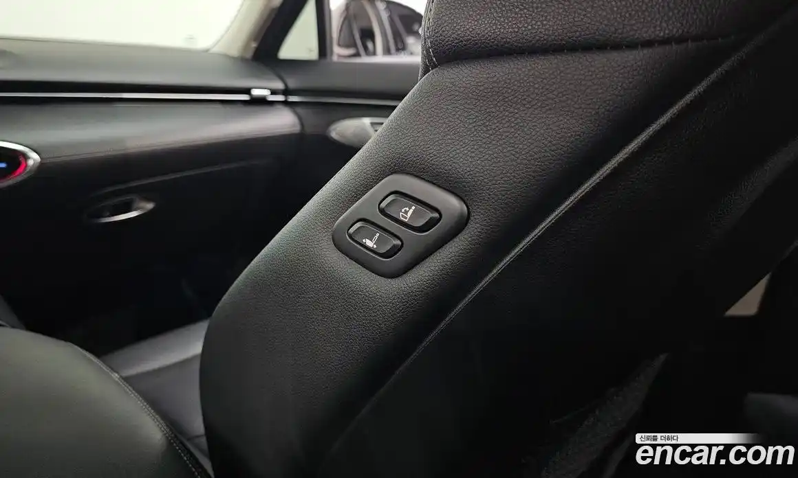 Genesis GV70 2022 2.5 автомат (гидро), фото 21