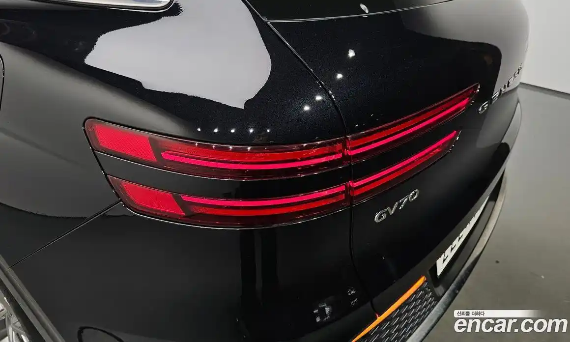 Genesis GV70 2022 2.5 автомат (гидро), фото 8