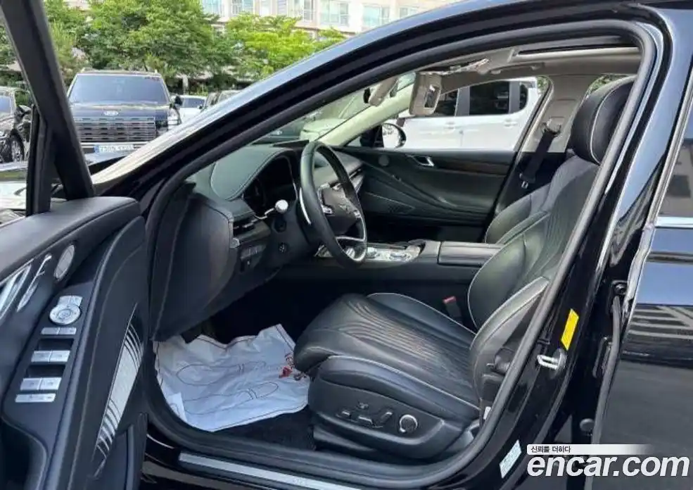 Genesis G80 2023 2.5 автомат (гидро), фото 4