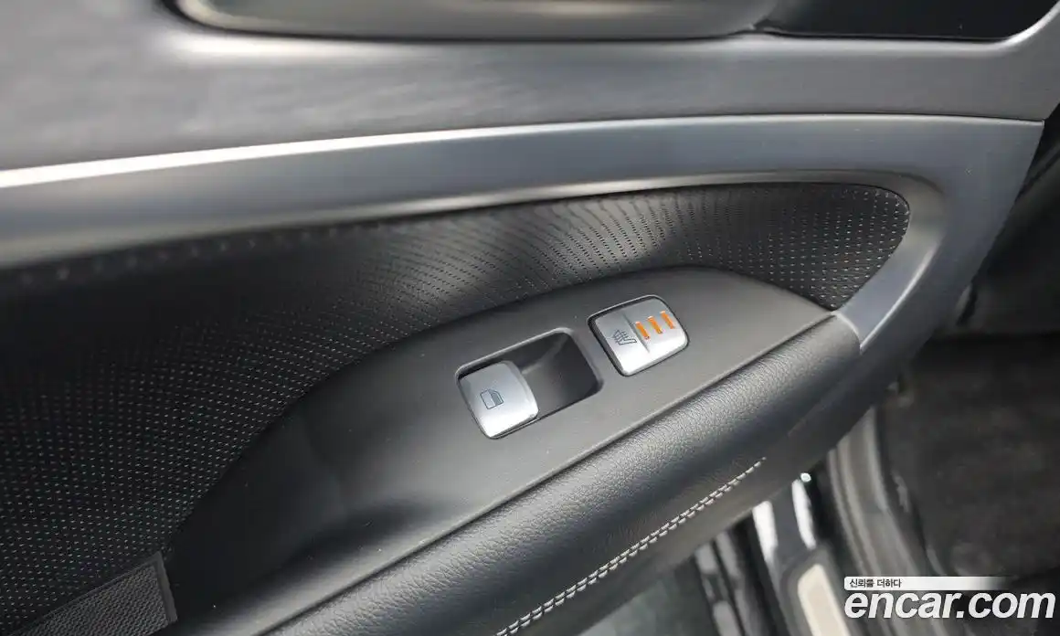 Genesis G70 2019 2.2 автомат (гидро), фото 30