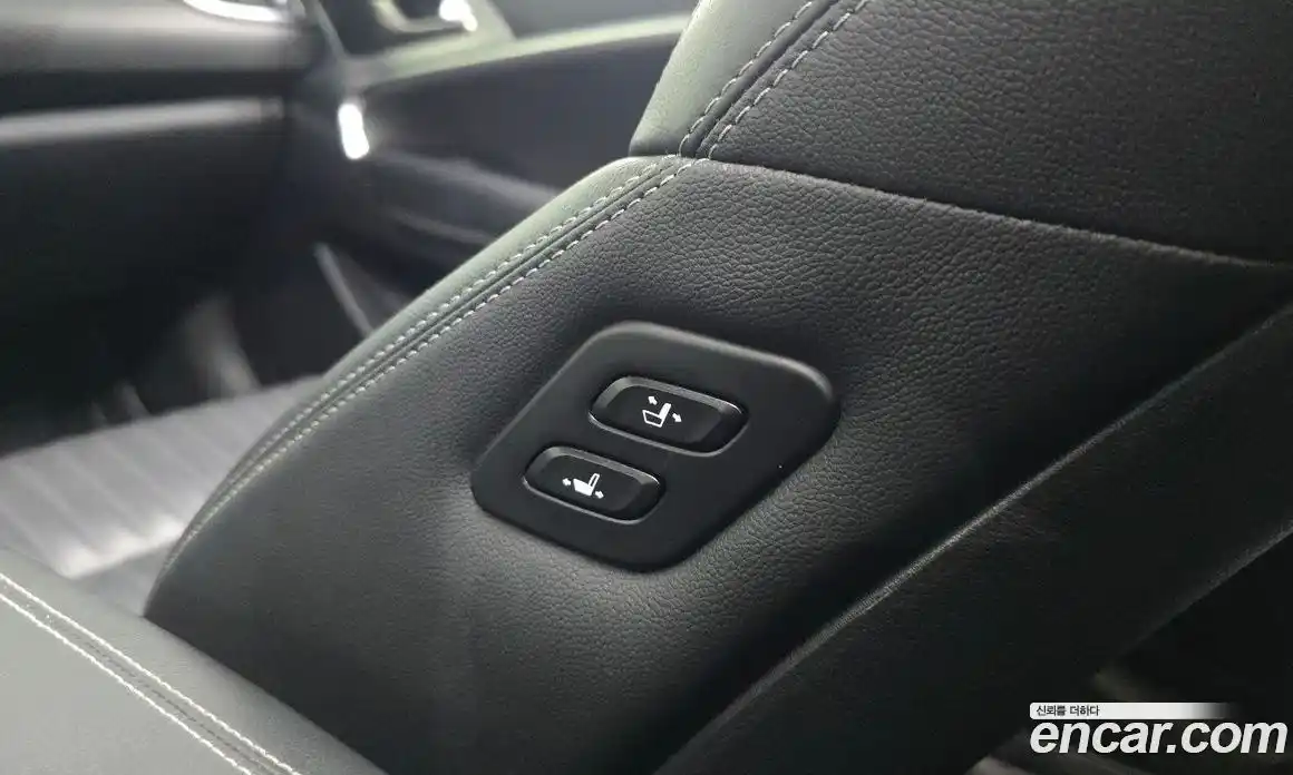 Genesis G70 2019 2.2 автомат (гидро), фото 31