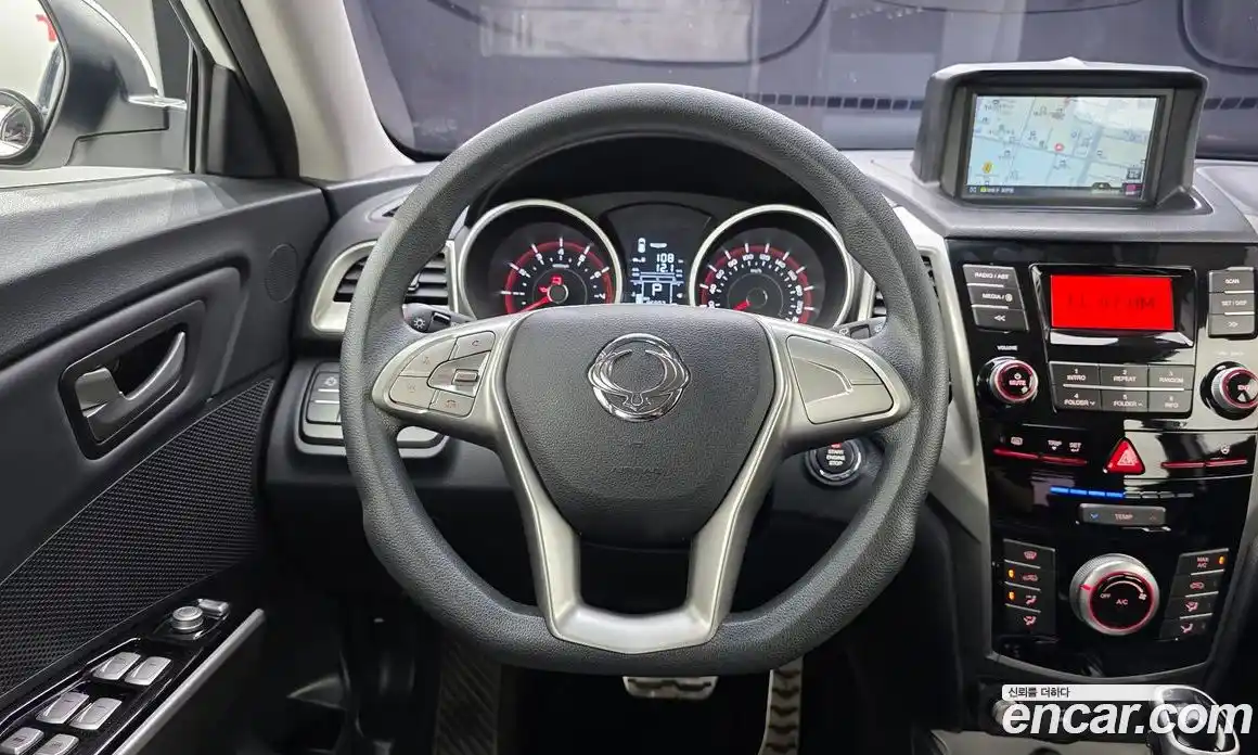 SsangYong TIBOLI 2016 1.6 автомат (гидро), фото 13
