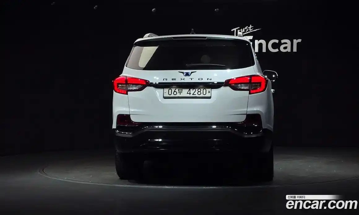 SsangYong Rexton 2018 2.2 автомат (гидро), фото 4