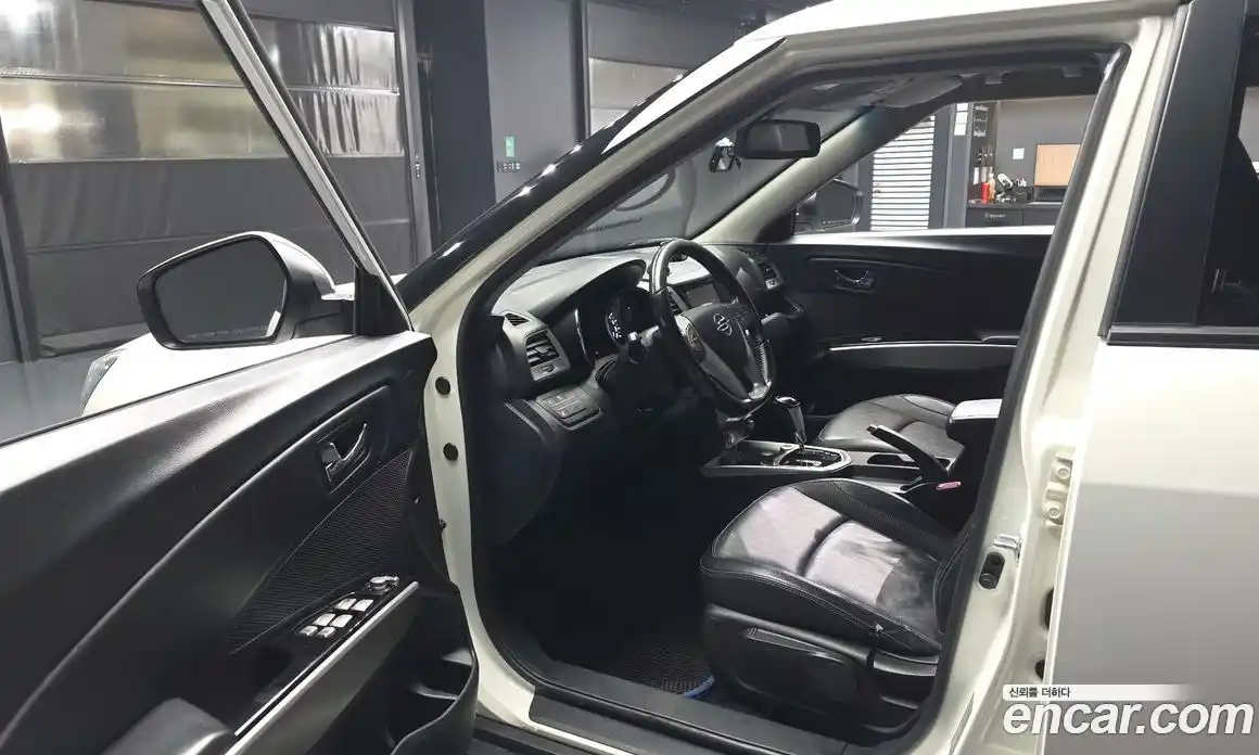 SsangYong TIBOLI 2015 1.6 автомат (гидро), фото 13