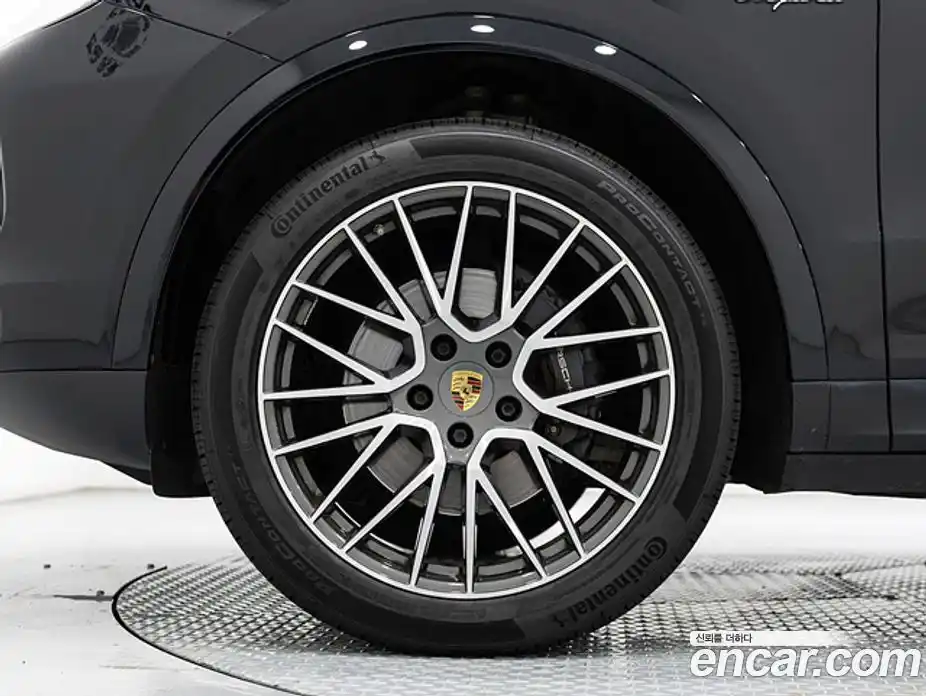 Porsche Cayenne 2022 3.0 автомат (гидро), фото 5