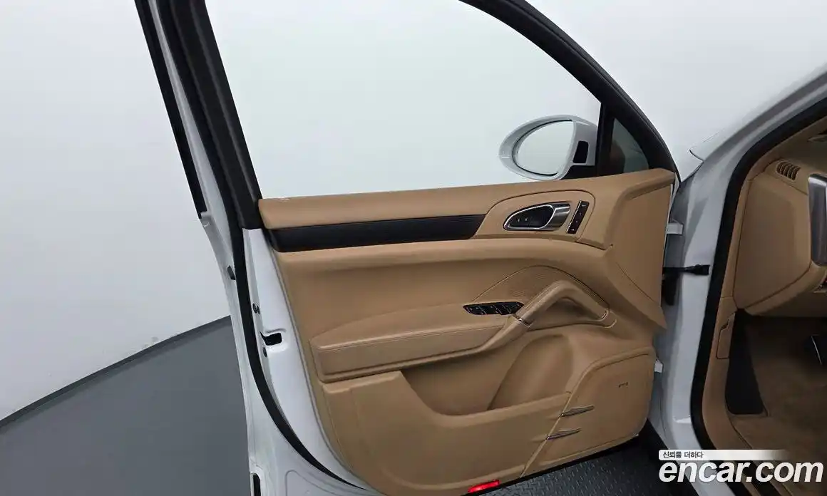 Porsche Cayenne 2017 3.0 автомат (гидро), фото 14
