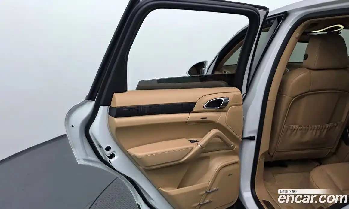 Porsche Cayenne 2017 3.0 автомат (гидро), фото 15
