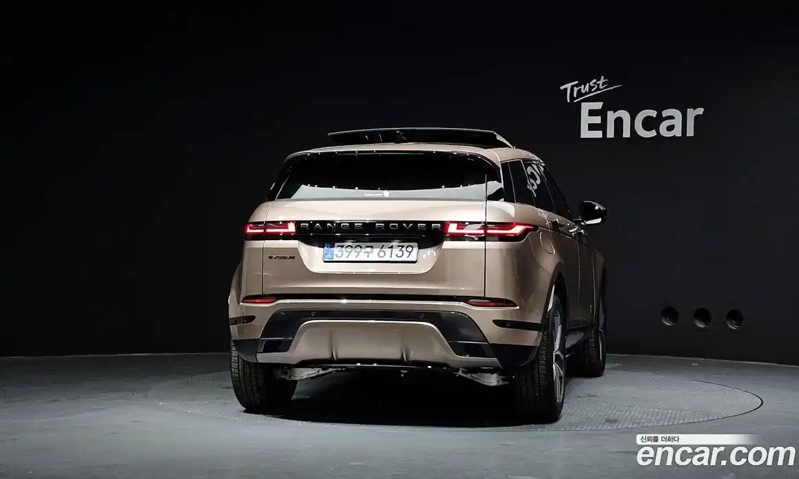 Land Rover Range Rover Evoque 2026 2.0 автомат (гидро), фото 4