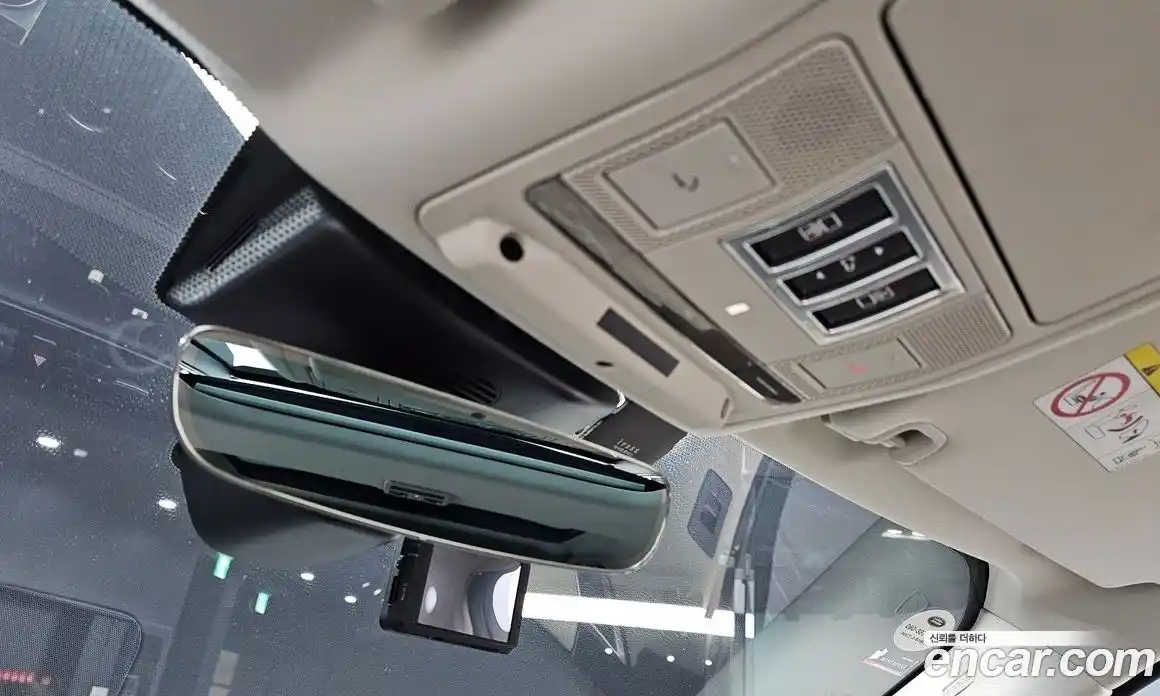Land Rover Discovery 2019 3.0 автомат (гидро), фото 27