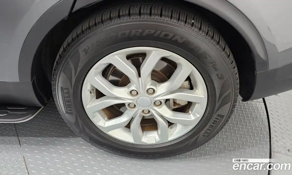 Land Rover Discovery 2019 3.0 автомат (гидро), фото 7