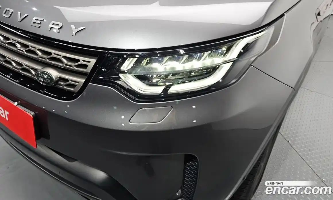 Land Rover Discovery 2019 3.0 автомат (гидро), фото 8