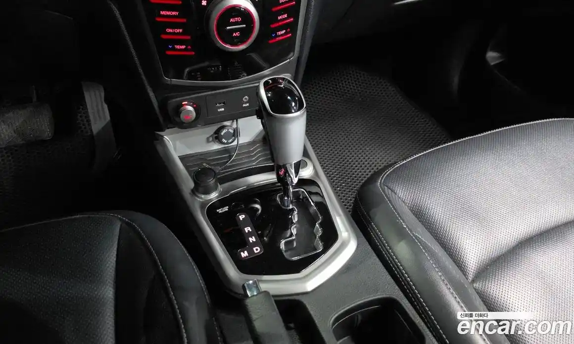 SsangYong TIBOLI 2015 1.6 автомат (гидро), фото 9