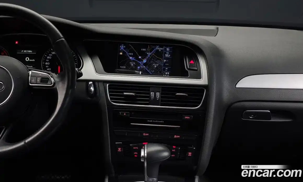 Audi A4 2015 2.0 автомат (гидро), фото 12