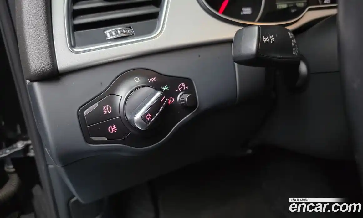 Audi A4 2015 2.0 автомат (гидро), фото 18